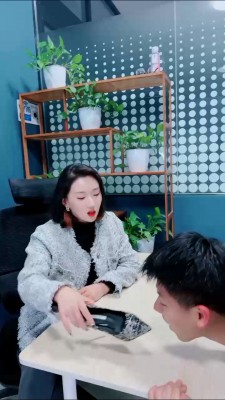 套路直播视频【潘妮女王】白领惩罚下属/鞭子抽/脚碾压狗脸/拧耳朵 bf25673-绳艺资料库